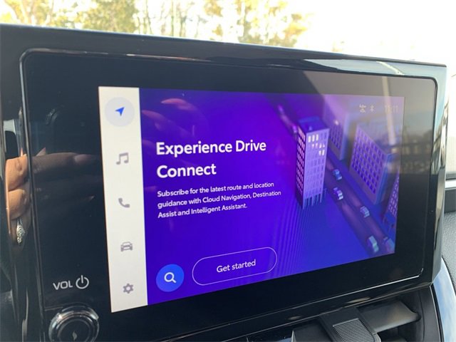 Used 2025 Toyota Corolla LE image 23