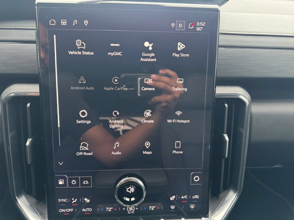 Used 2024 GMC Acadia AT4 AWD/4WD image 25