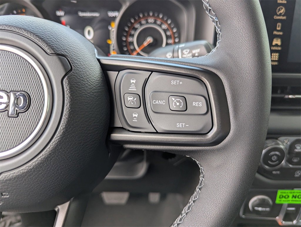 New 2025 Jeep Gladiator Sport image 22