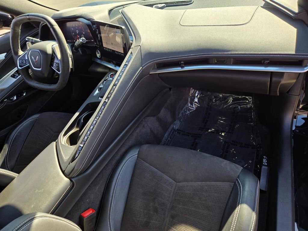 Used 2022 Chevrolet Corvette Stingray Preferred Cpe w/ Z51 Performance Package image 19