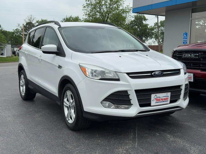 Used 2016 Ford Escape SE w/ Equipment Group 201A FWD image 2