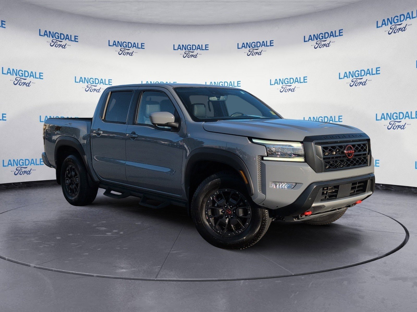 Used 2022 Nissan Frontier PRO-4X w/ Pro-4X Premium Package video 2