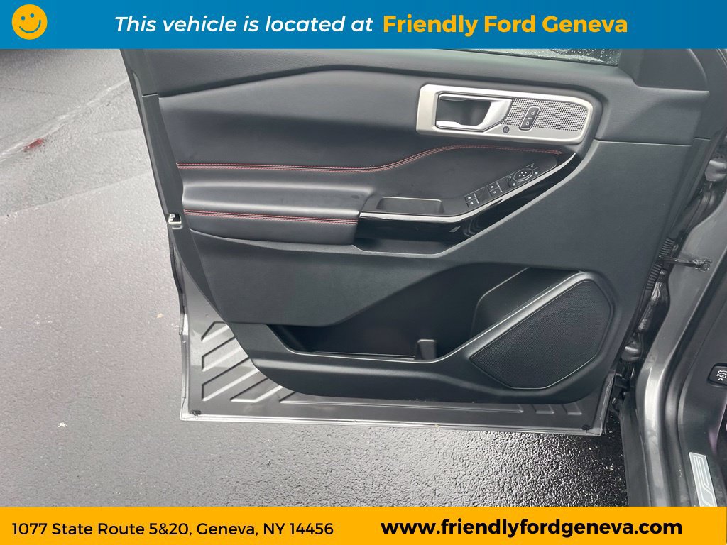 Used 2023 Ford Explorer ST-Line w/ Class IV Trailer Tow Package AWD/4WD image 12