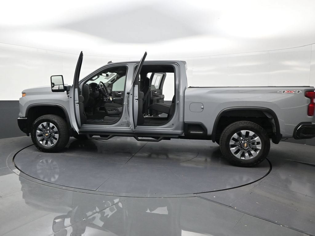 Used 2025 Chevrolet Silverado 2500 Custom w/ Custom Value Package AWD/4WD image 31