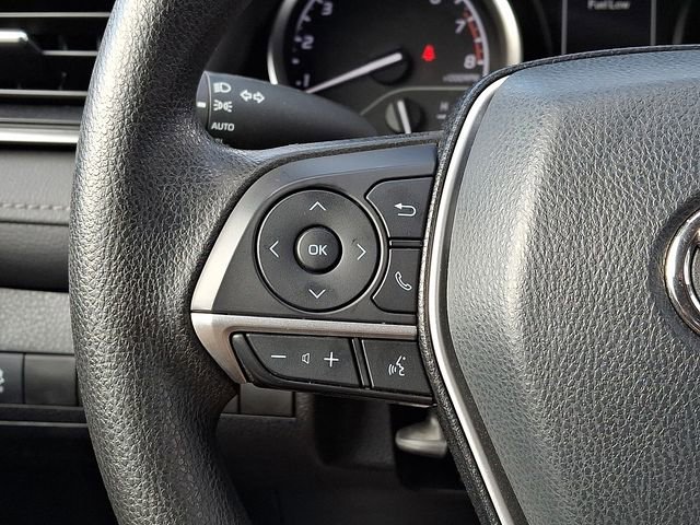 Used 2021 Toyota Camry LE image 20