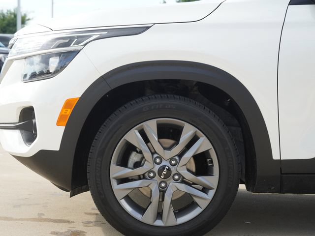 Used 2023 Kia Seltos S FWD image 5
