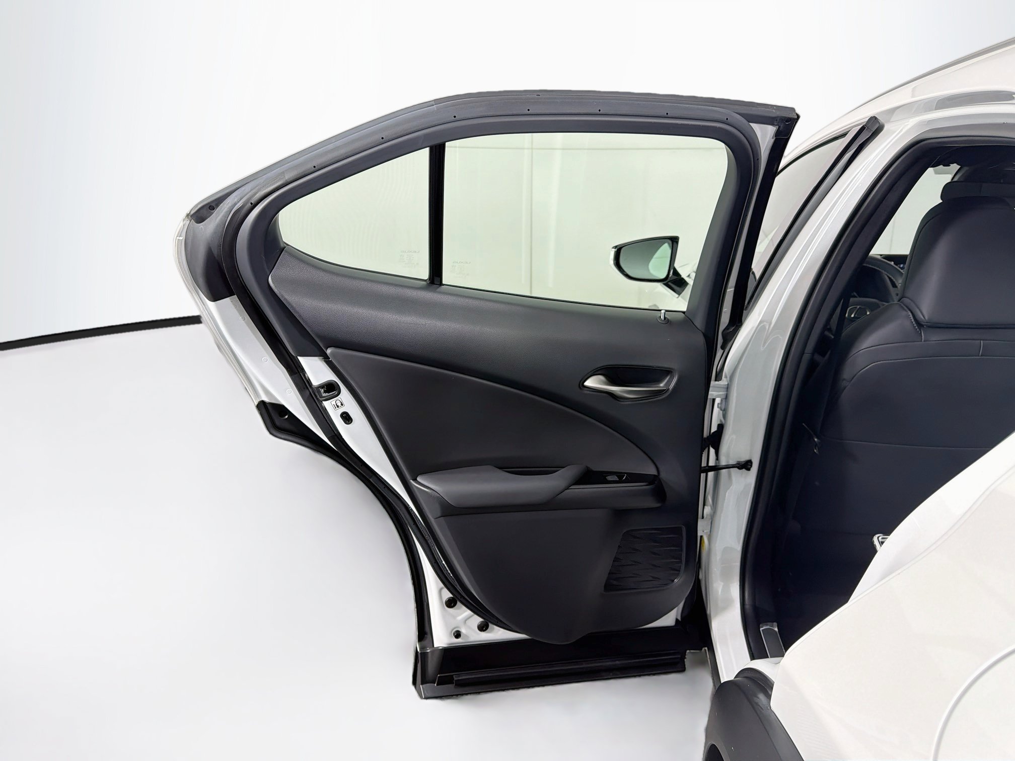 Used 2022 Lexus UX 200 w/ Accessory Package (Z2) FWD image 25