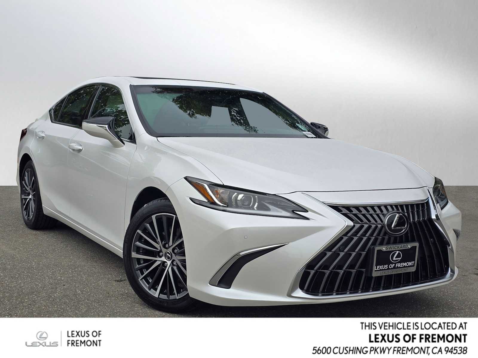 Used 2025 Lexus ES 300h w/ Premium Package