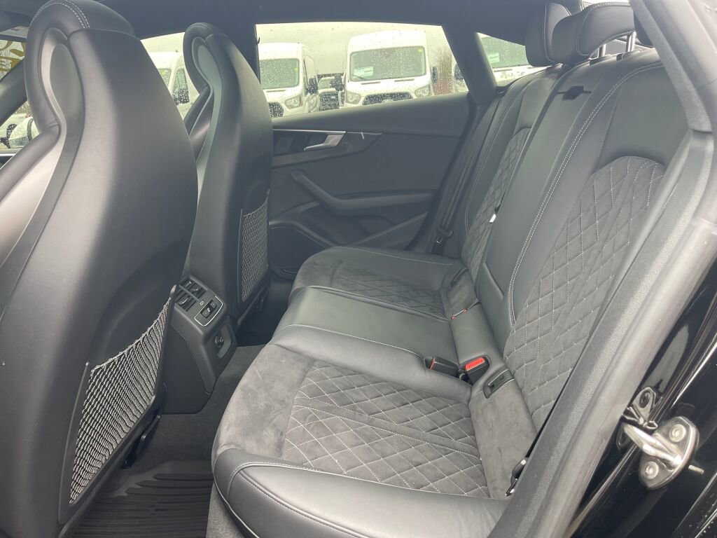 Used 2022 Audi S5 Premium image 23