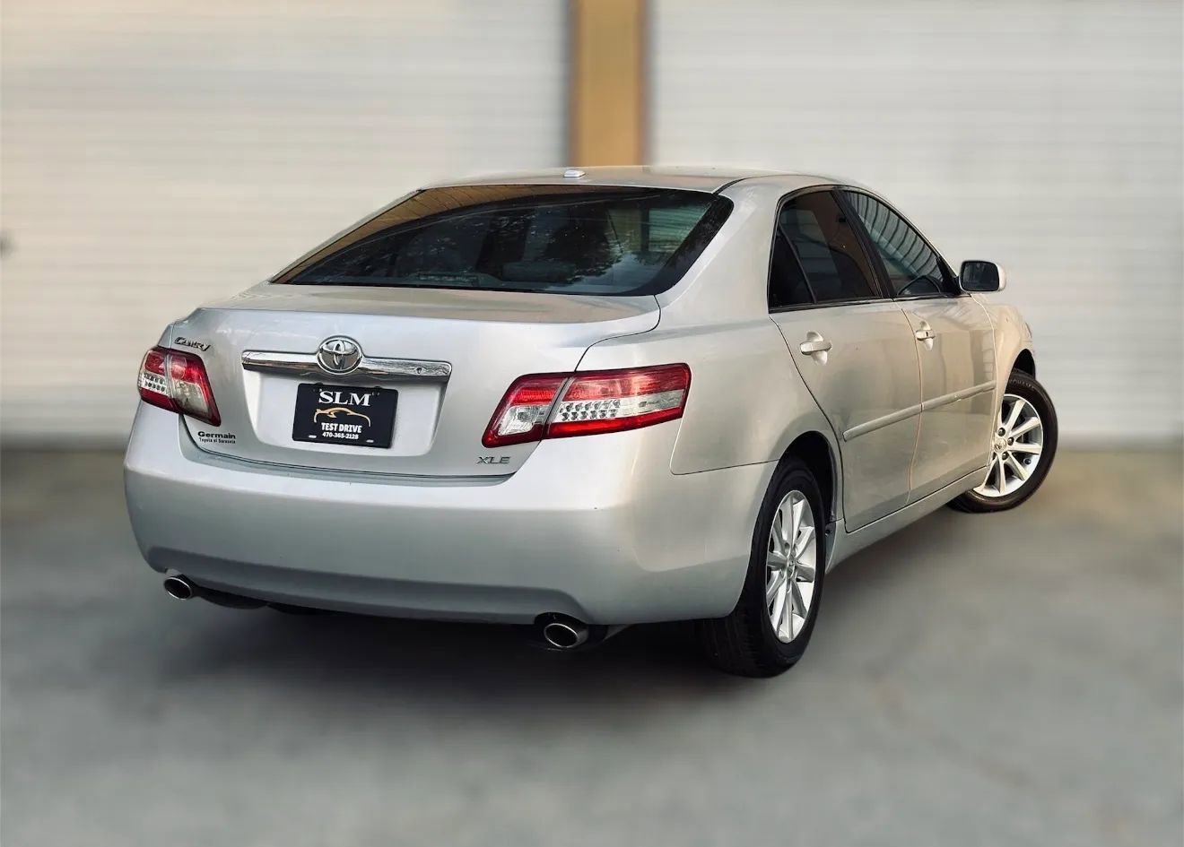 Used 2011 Toyota Camry XLE w/ XLE Extra-Value Pkg #1 image 11