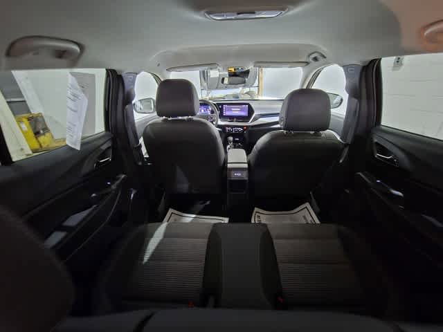 Used 2024 Chevrolet Trax LT FWD image 11