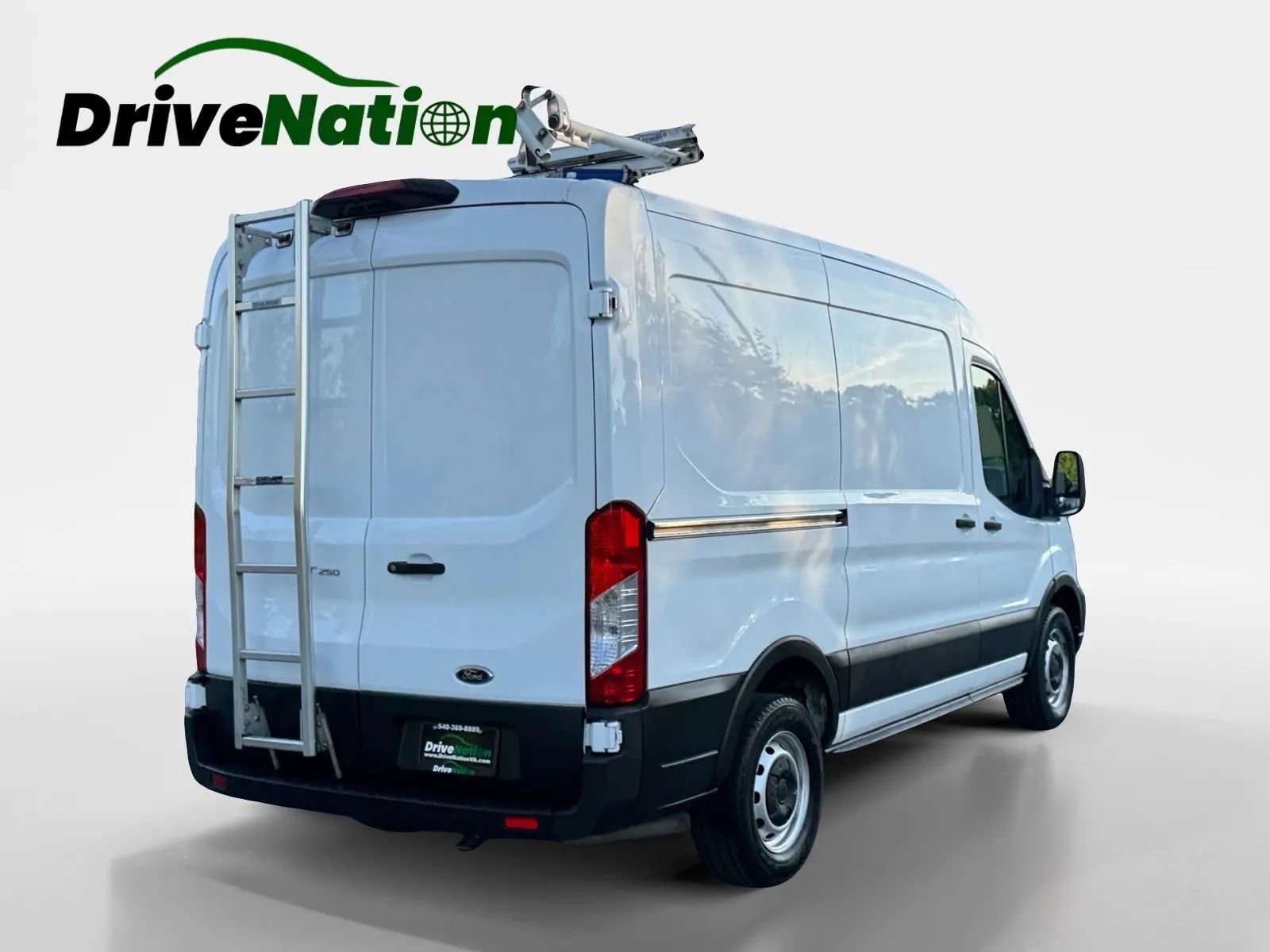 Used 2020 Ford Transit 250 Medium Roof RWD image 5