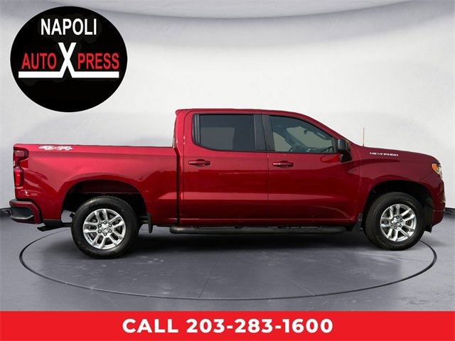 Used 2024 Chevrolet Silverado 1500 RST image 2