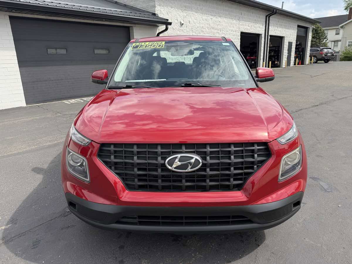 Used 2021 Hyundai Venue SE FWD image 7