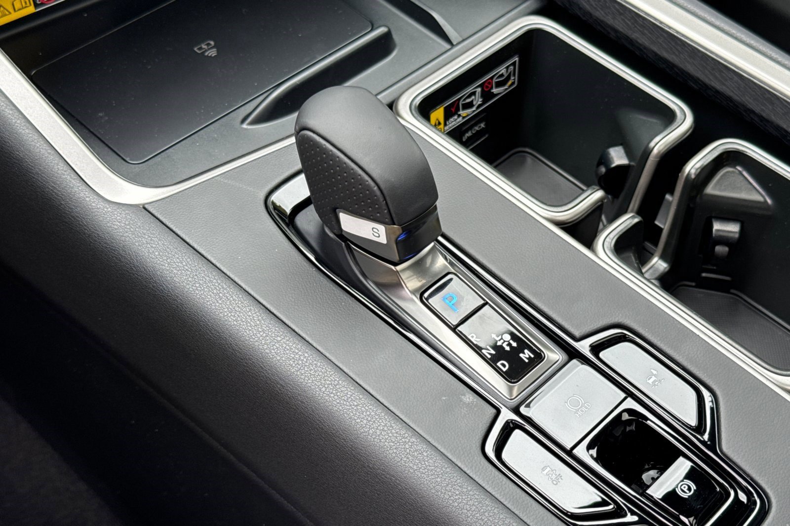New 2026 Lexus TX 500h AWD image 18