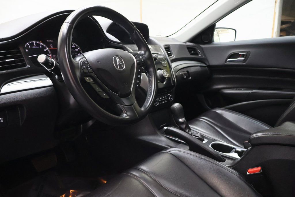 Used 2020 Acura ILX image 16