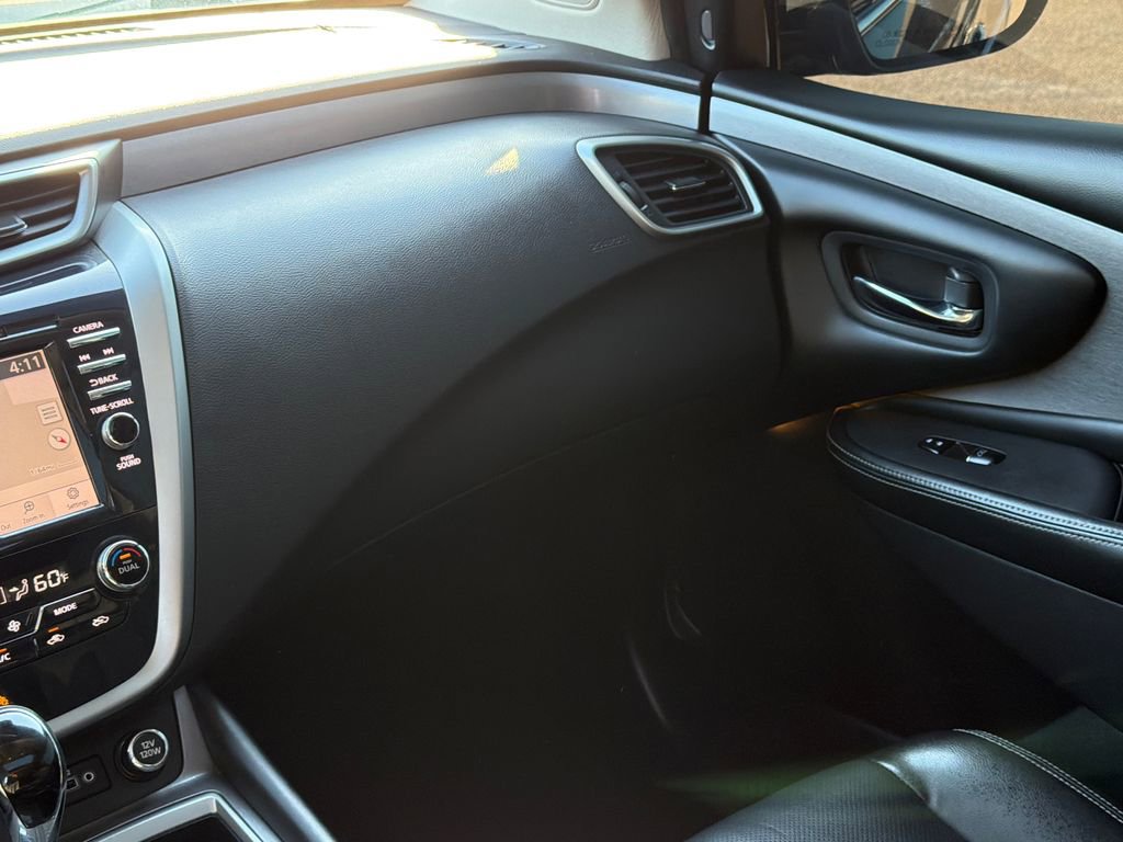 Used 2020 Nissan Murano SL w/ Moonroof Package image 16