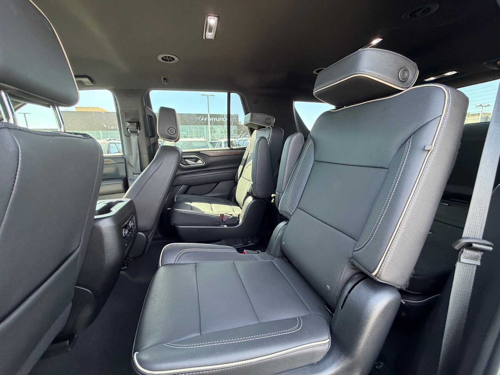 Used 2023 Chevrolet Tahoe Premier image 17