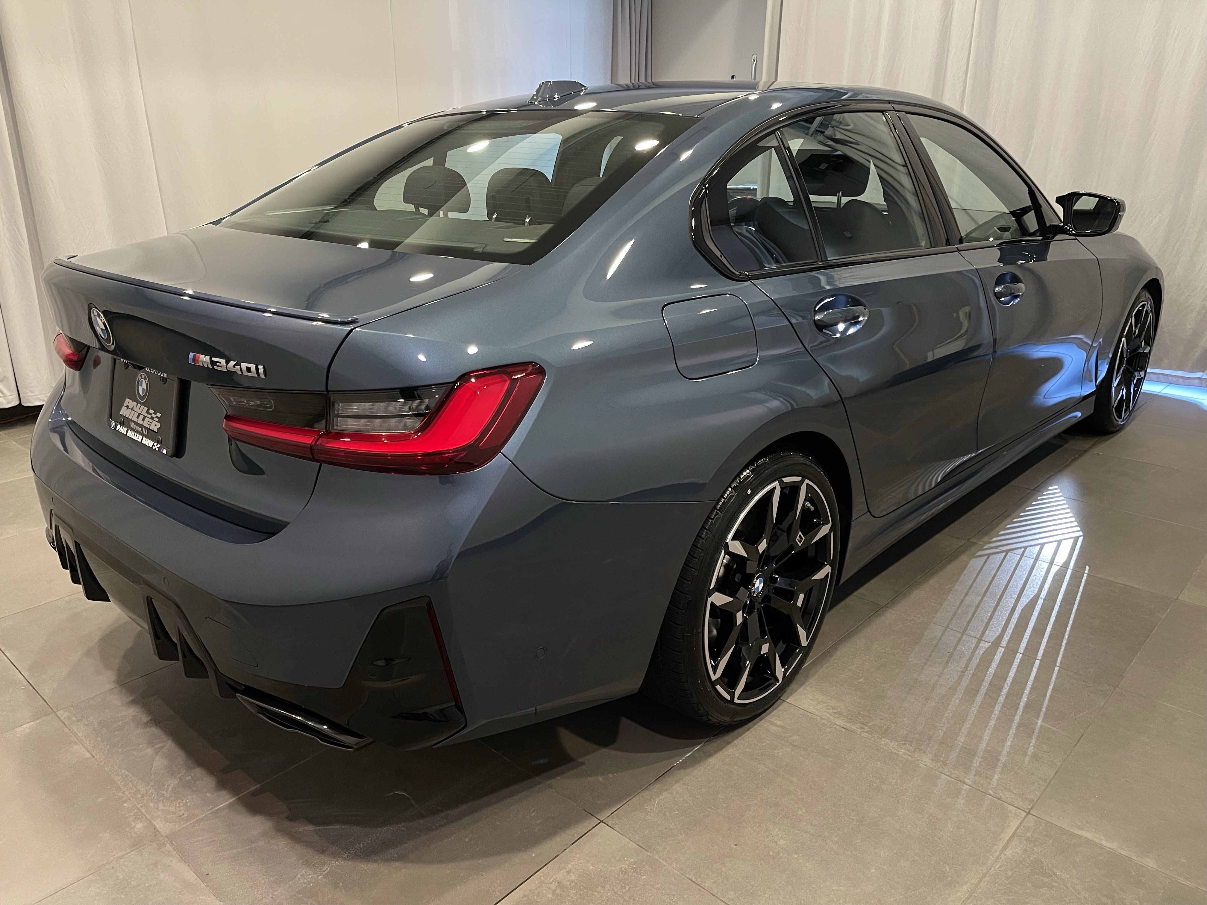 Used 2025 BMW M340i Sedan RWD image 6