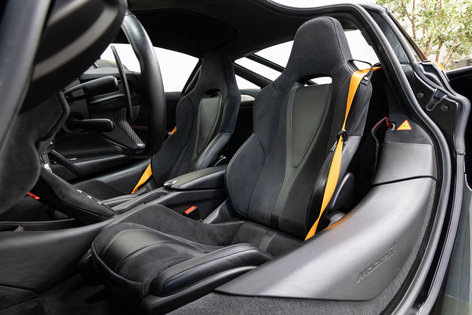 Used 2019 McLaren 720S Performance RWD image 7