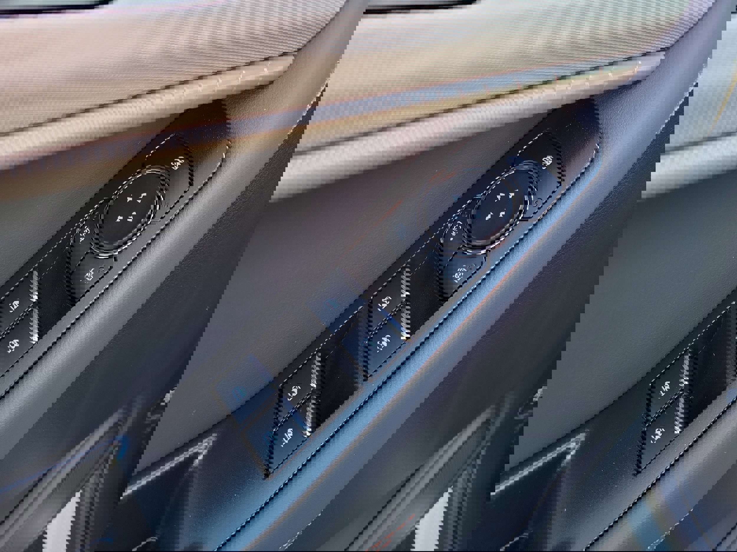 New 2026 Ford Explorer Active w/ Active Comfort Package image 19