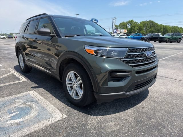Certified 2024 Ford Explorer XLT w/ Class IV Trailer Tow Package AWD/4WD image 3