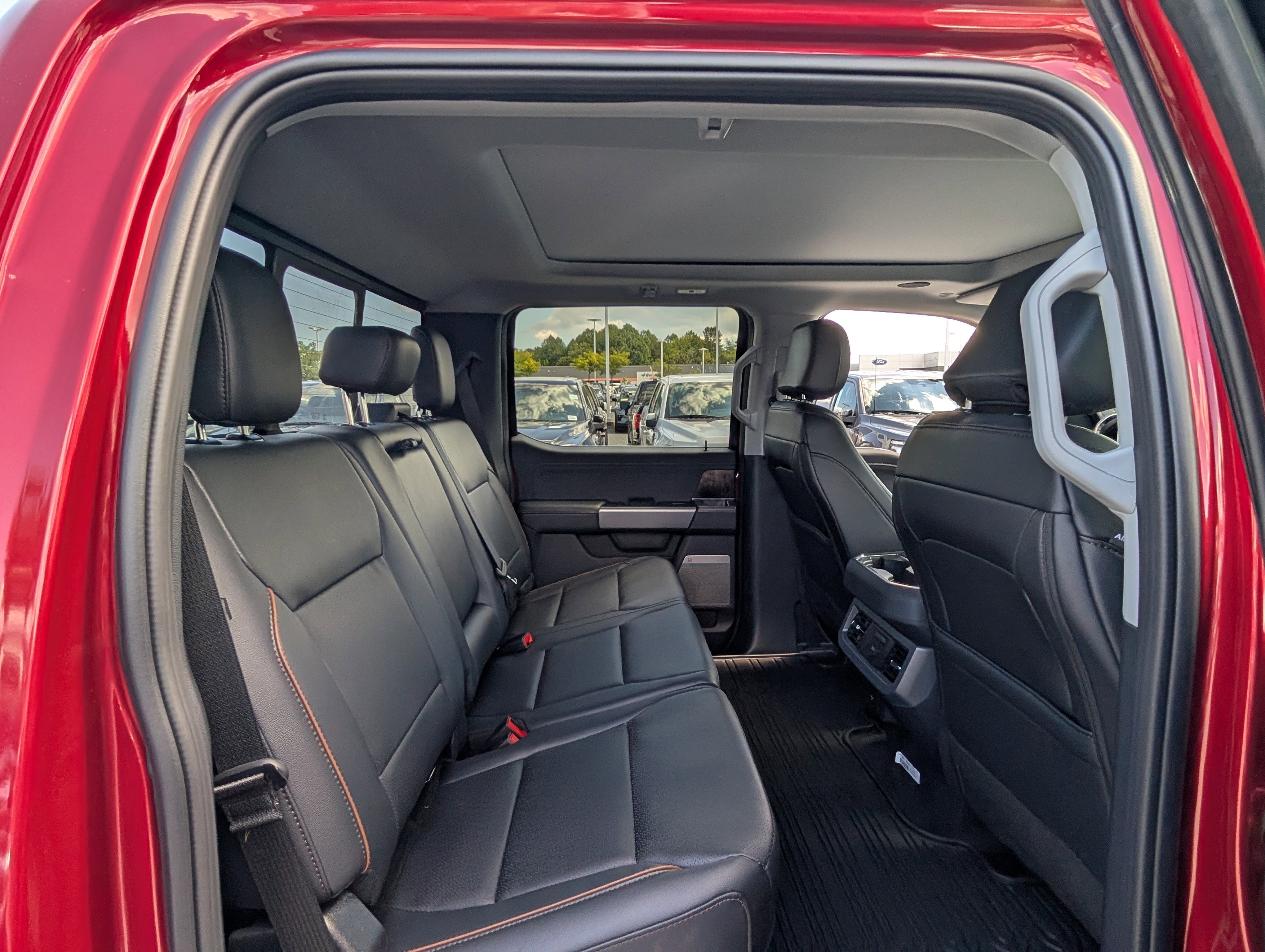 New 2026 Ford F250 Lariat w/ Lariat Ultimate Package image 8