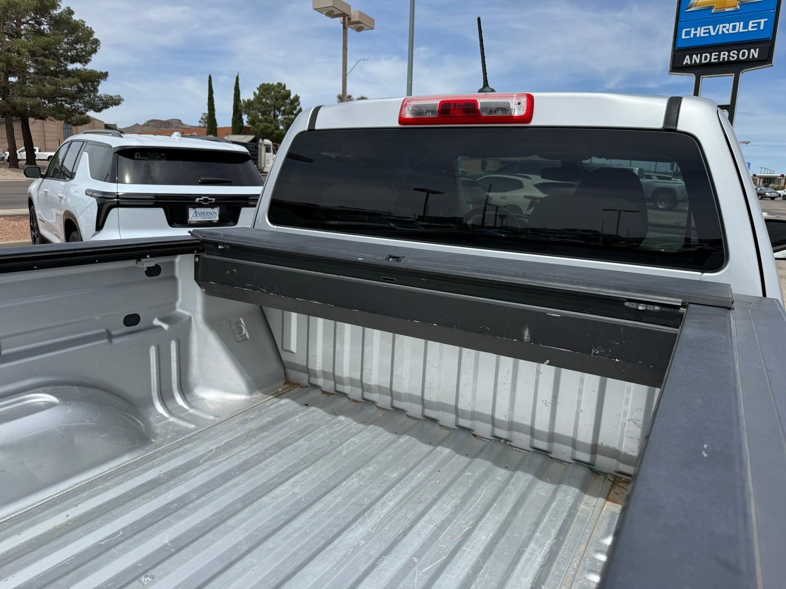 Used 2017 Chevrolet Colorado W/T w/ WT Convenience Package RWD image 35