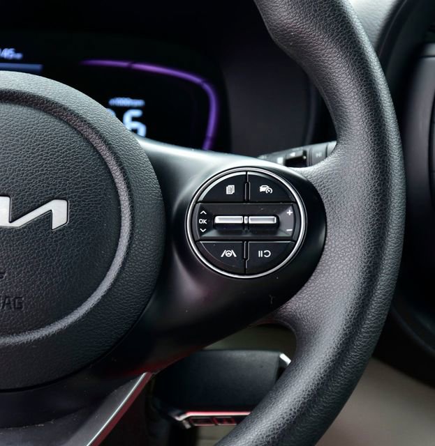 Certified 2024 Kia Soul LX w/ Option Group 015 image 17