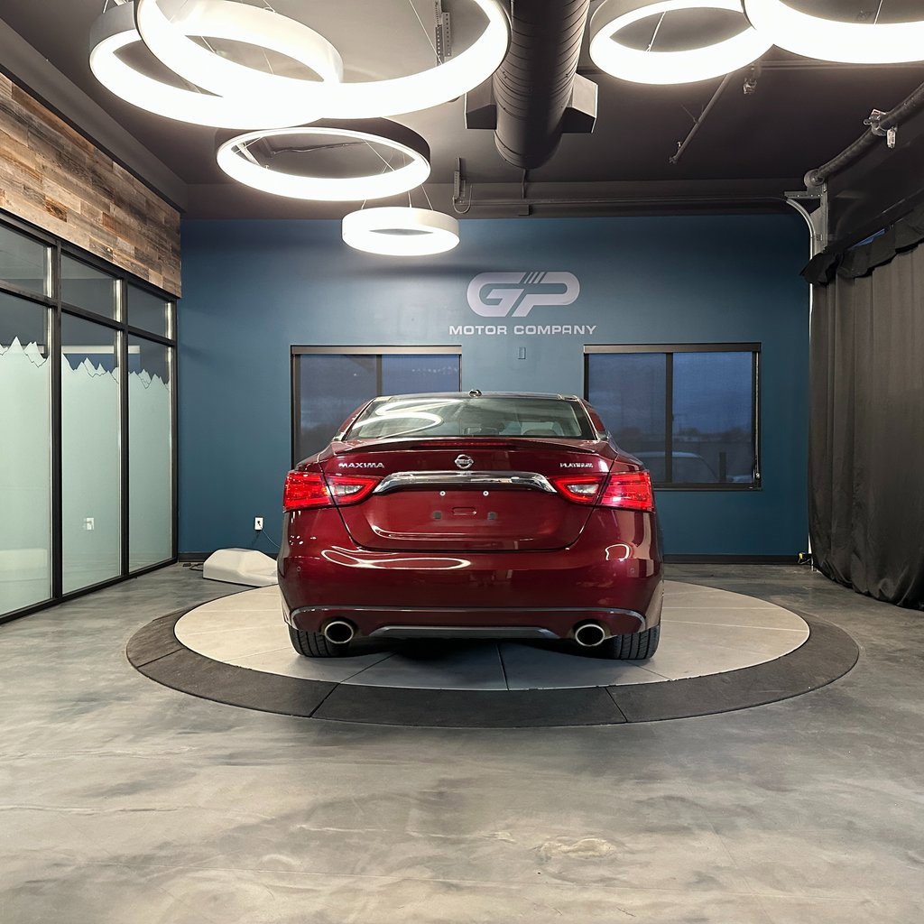 Used 2016 Nissan Maxima Platinum w/ Interior Lighting Package image 4