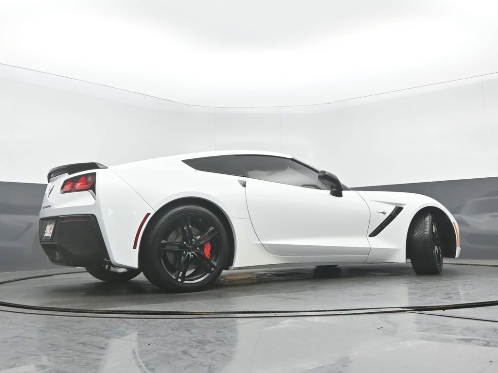 Used 2017 Chevrolet Corvette Stingray Coupe w/ 1LT RWD image 26