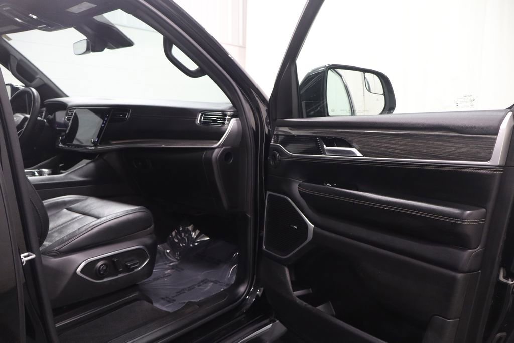 Used 2022 Jeep Wagoneer Series II image 15