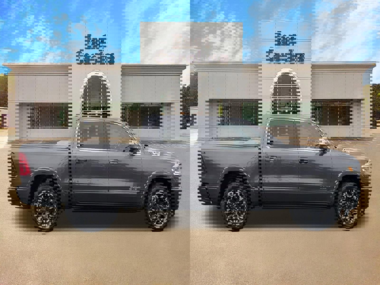 Used 2026 RAM 1500 Limited w/ Body Color Bumper Group image 2