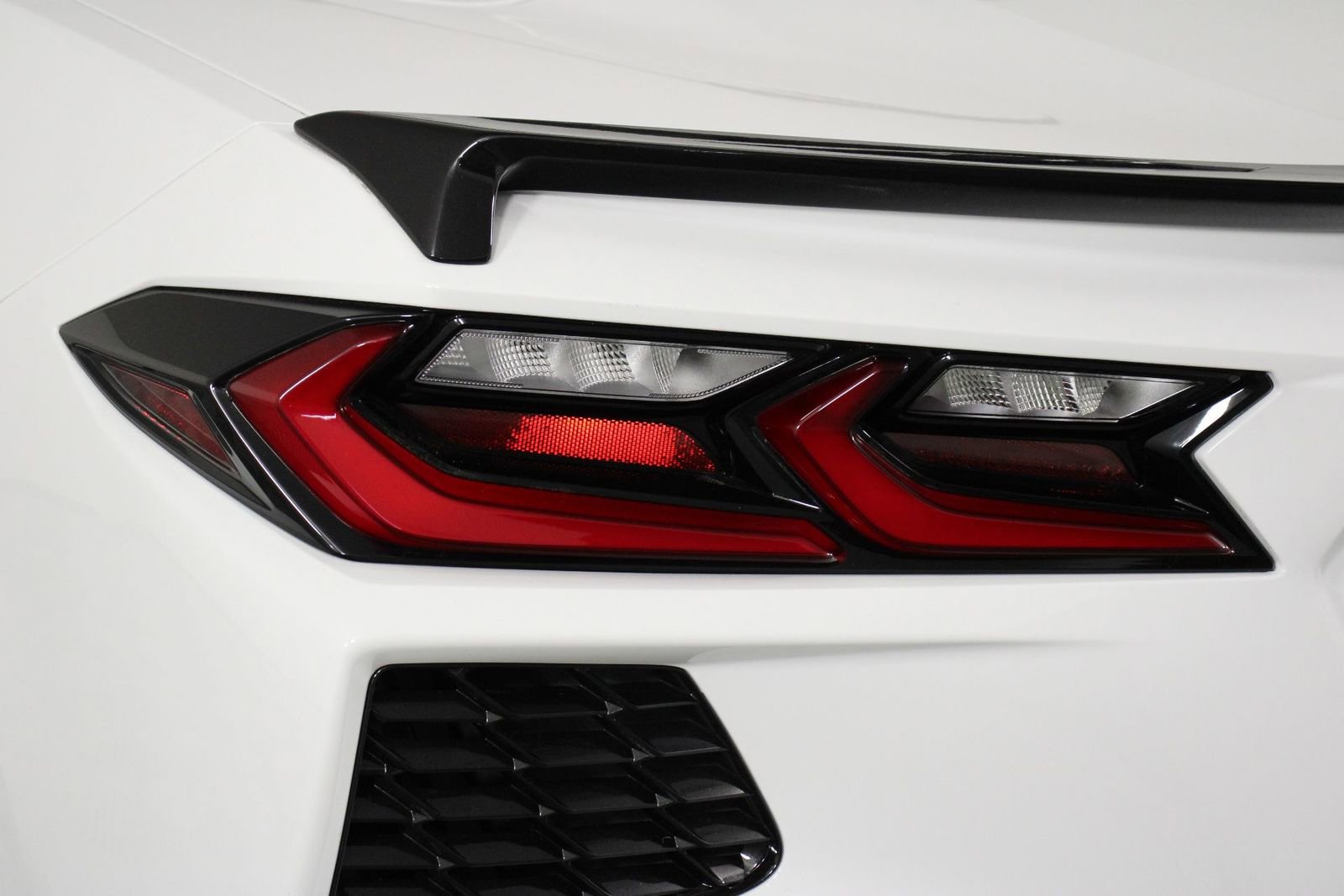 Used 2025 Chevrolet Corvette Stingray Preferred Conv w/ 2LT image 16