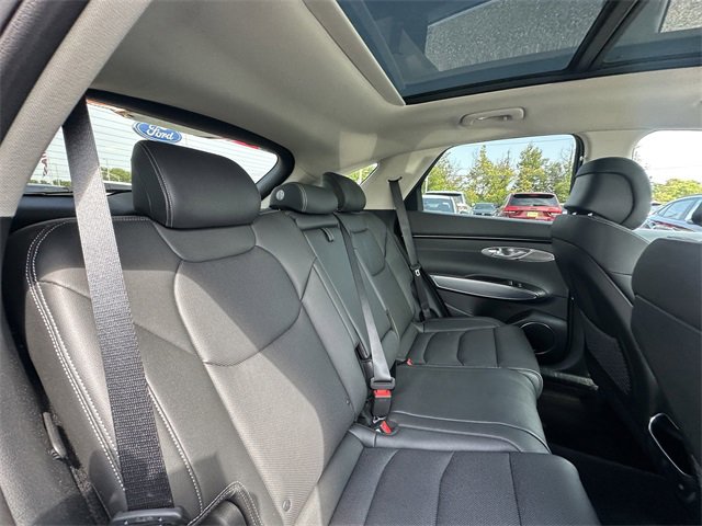 Used 2022 Genesis GV70 2.5T w/ Select Package image 38