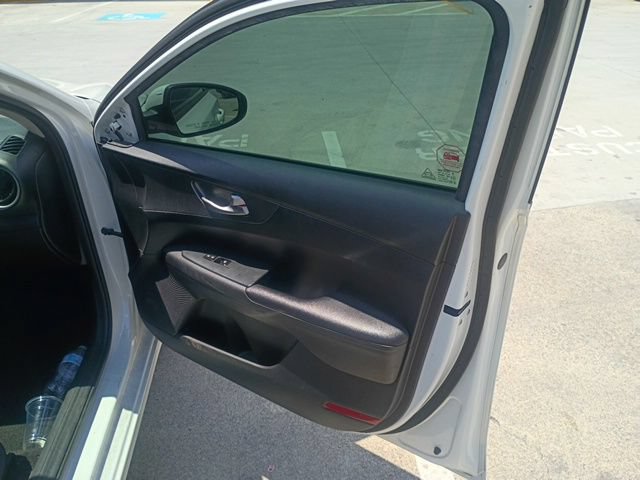 Used 2020 Kia Forte LXS FWD image 27