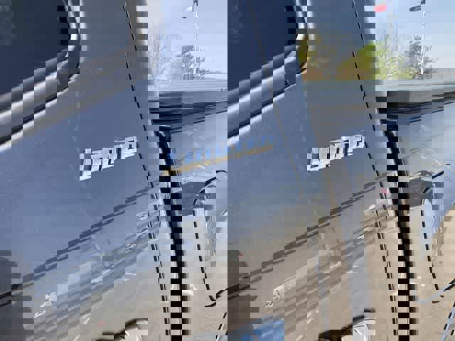 Used 2018 Toyota Tacoma Limited image 11