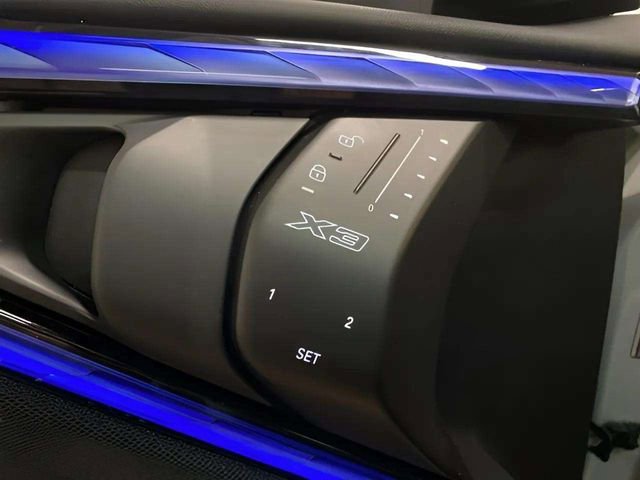 Used 2025 BMW X3 xDrive30i AWD/4WD image 31