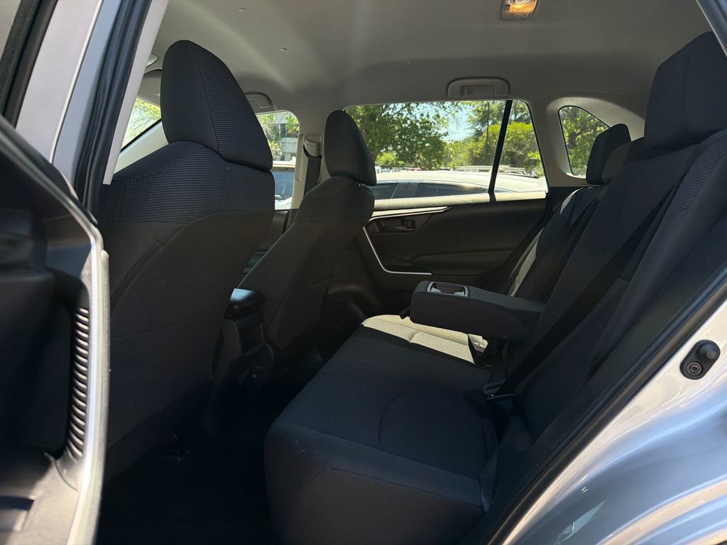Used 2019 Toyota RAV4 LE w/ All Weather Liner Package AWD/4WD image 16