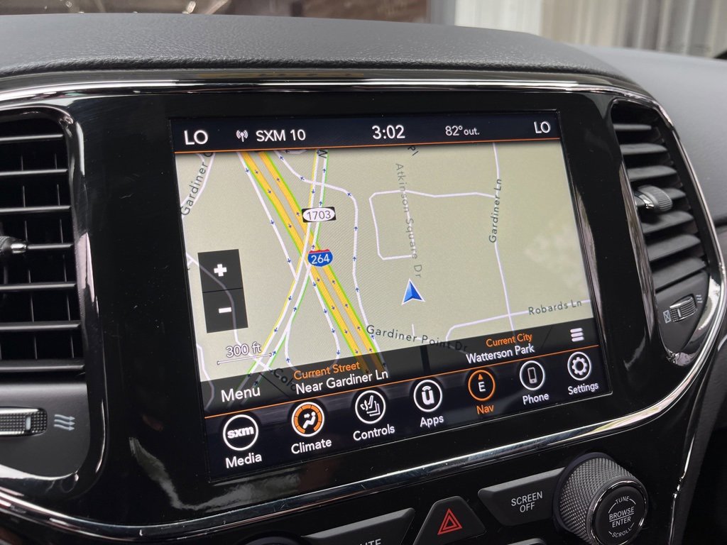 Used 2022 Jeep Grand Cherokee Limited w/ Trailer Tow Group IV image 4