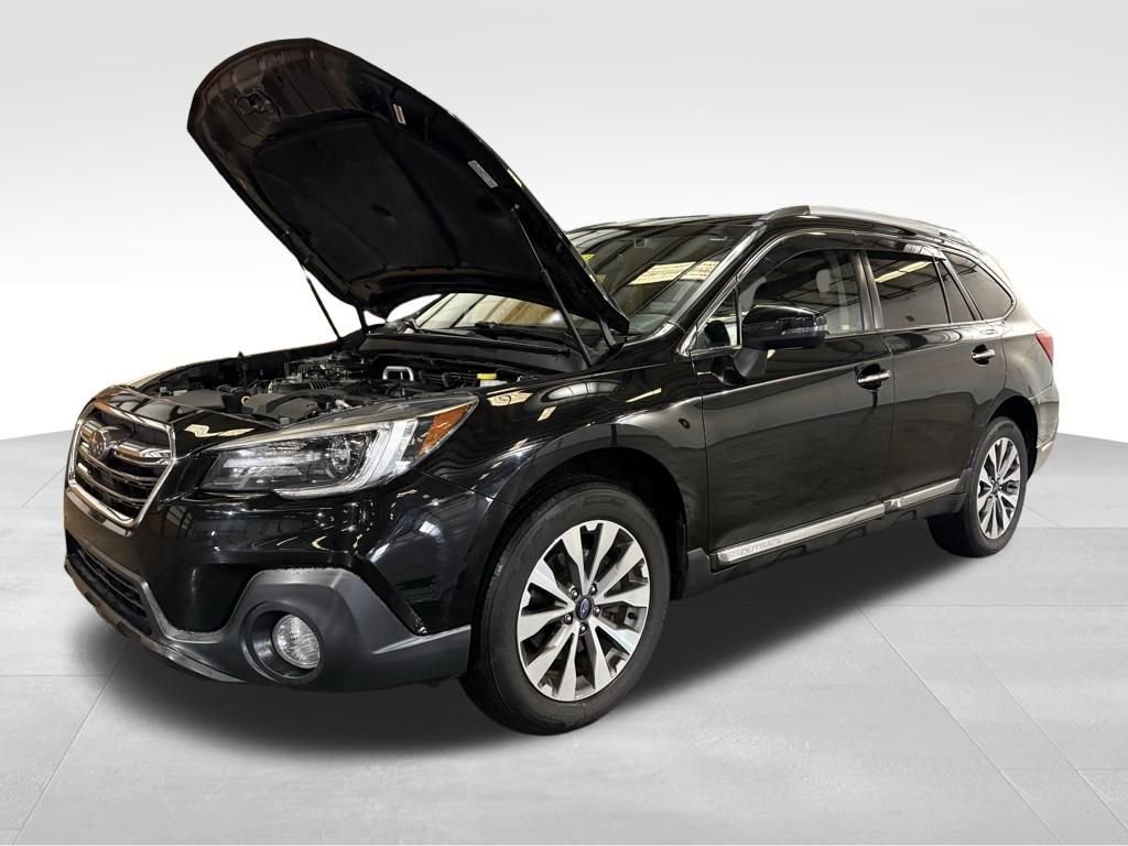 Used 2018 Subaru Outback 2.5i Touring image 16