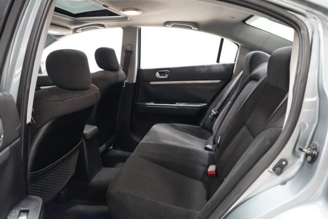 Used 2009 Mitsubishi Galant ES image 29