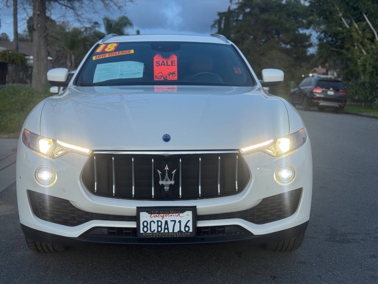 Used 2018 Maserati Levante S AWD/4WD image 3