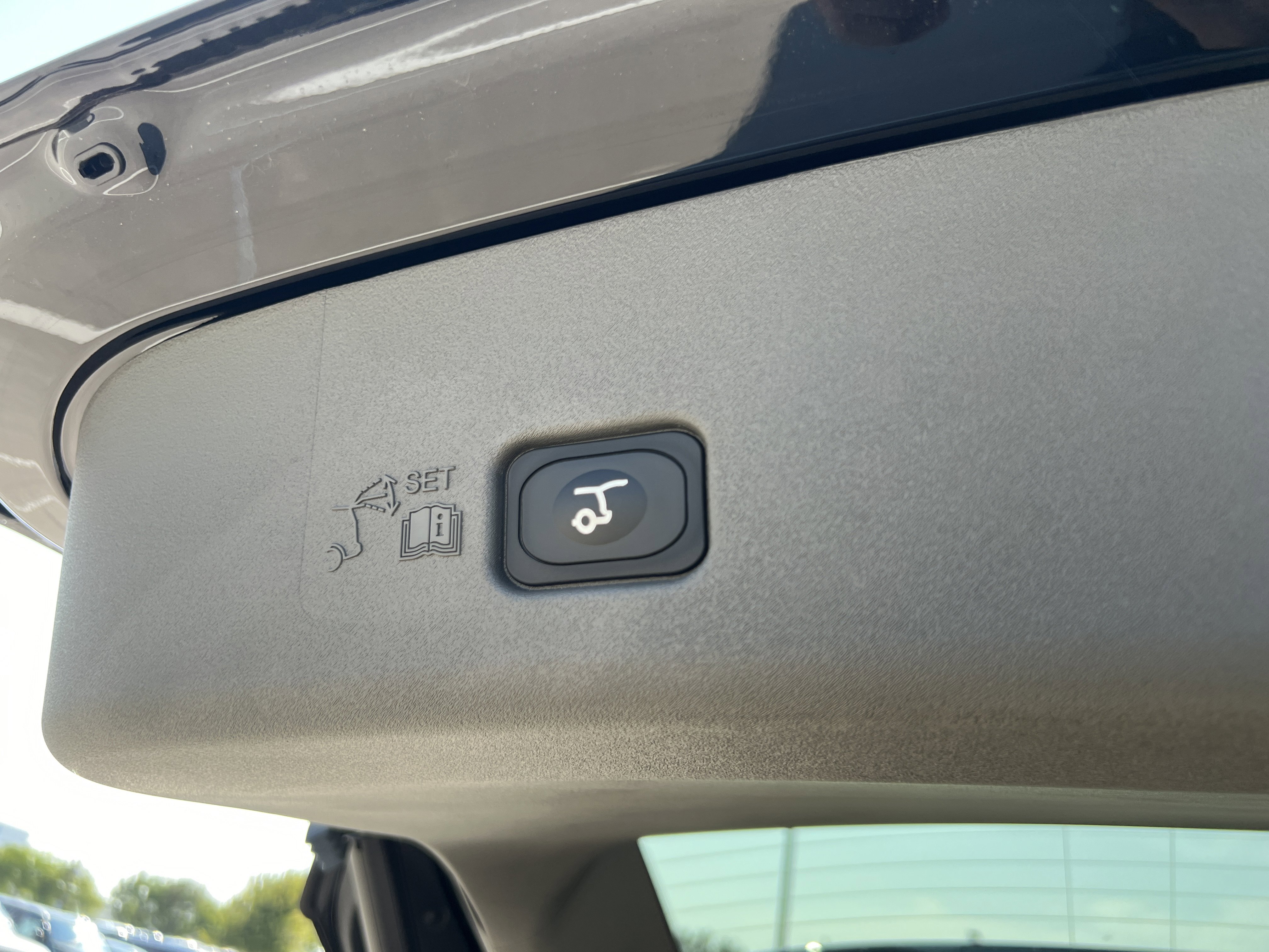 New 2025 Lincoln Nautilus Premier w/ Equipment Group 102A image 31