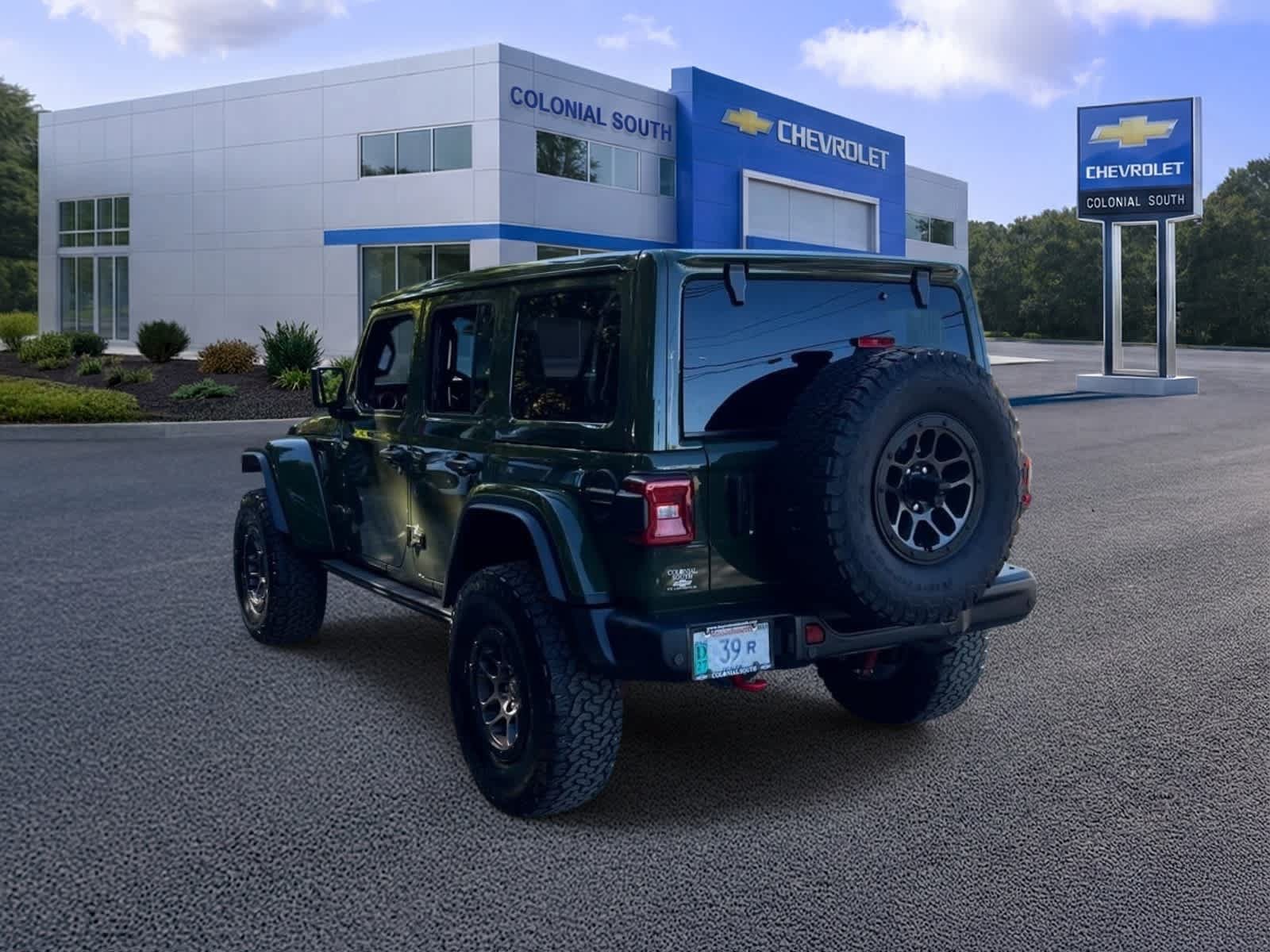Used 2023 Jeep Wrangler Unlimited Rubicon w/ Xtreme 35 Tire Package AWD/4WD image 4