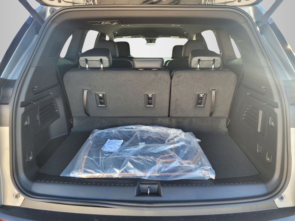 New 2026 GMC Acadia AT4 AWD/4WD image 7