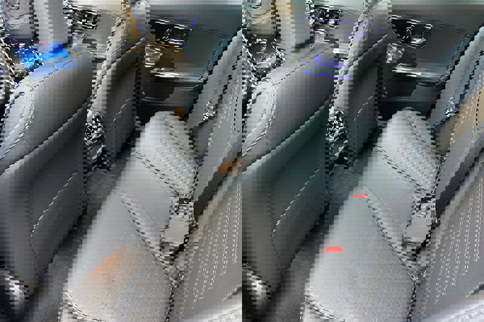 Certified 2025 Mercedes-Benz C 300 4MATIC Sedan image 11