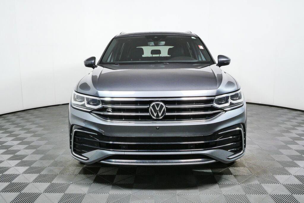 Used 2024 Volkswagen Tiguan SEL R-Line AWD/4WD image 36