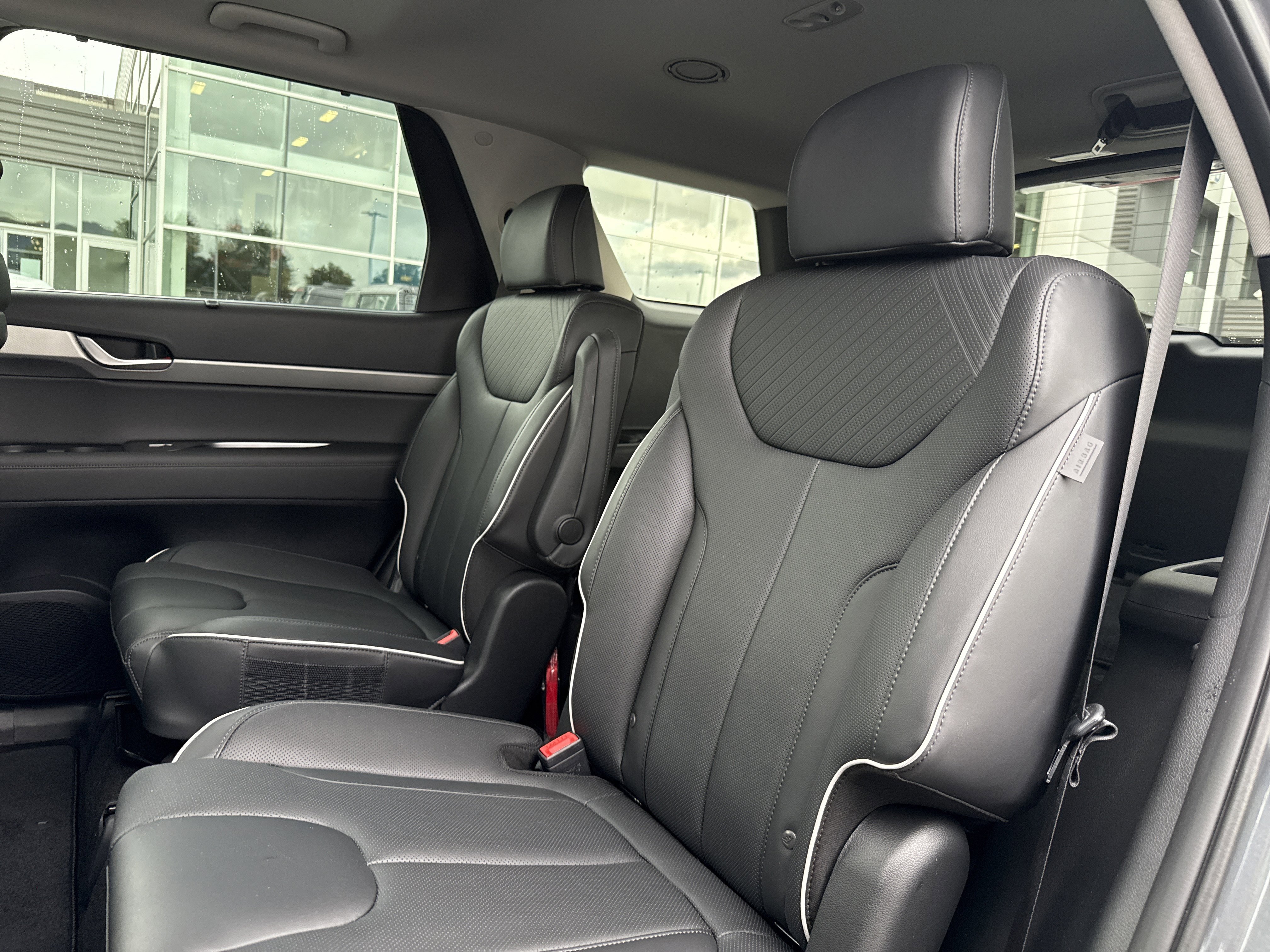 Used 2025 Hyundai Palisade SEL image 25