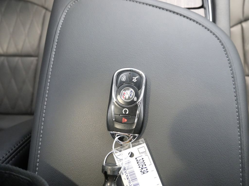 Used 2024 Buick Enclave Avenir w/ Avenir Technology Package AWD/4WD image 31